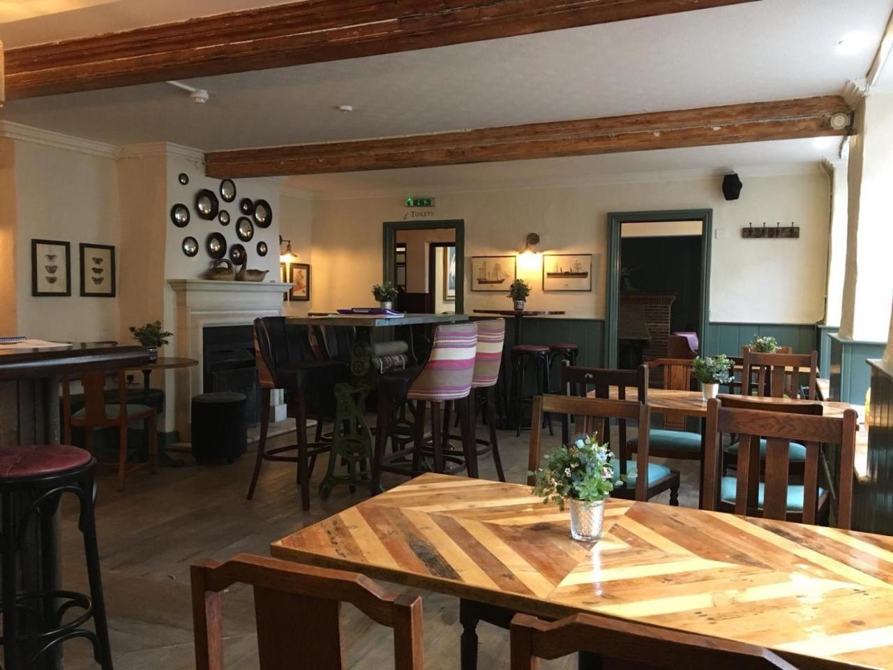 White Hart Inn Wells Εξωτερικό φωτογραφία